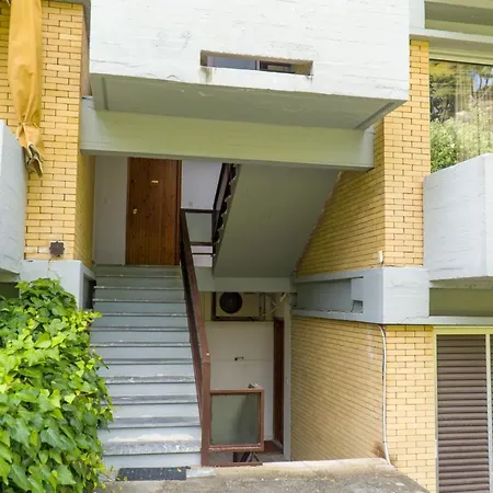 Apartment Sunny Bay, Beachfront 1-bdrm
